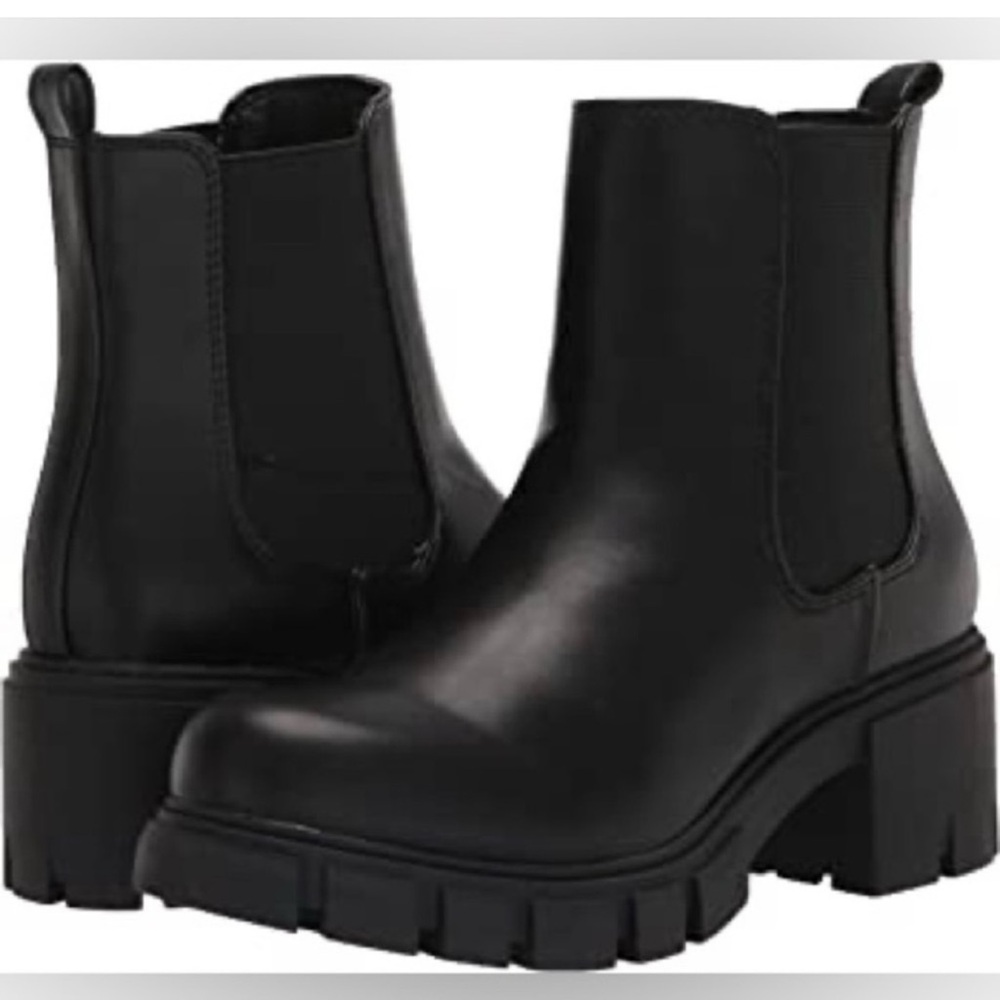 Steve Madden / Madden Girl Tessa Black Chunky Chelsea Boots size 5